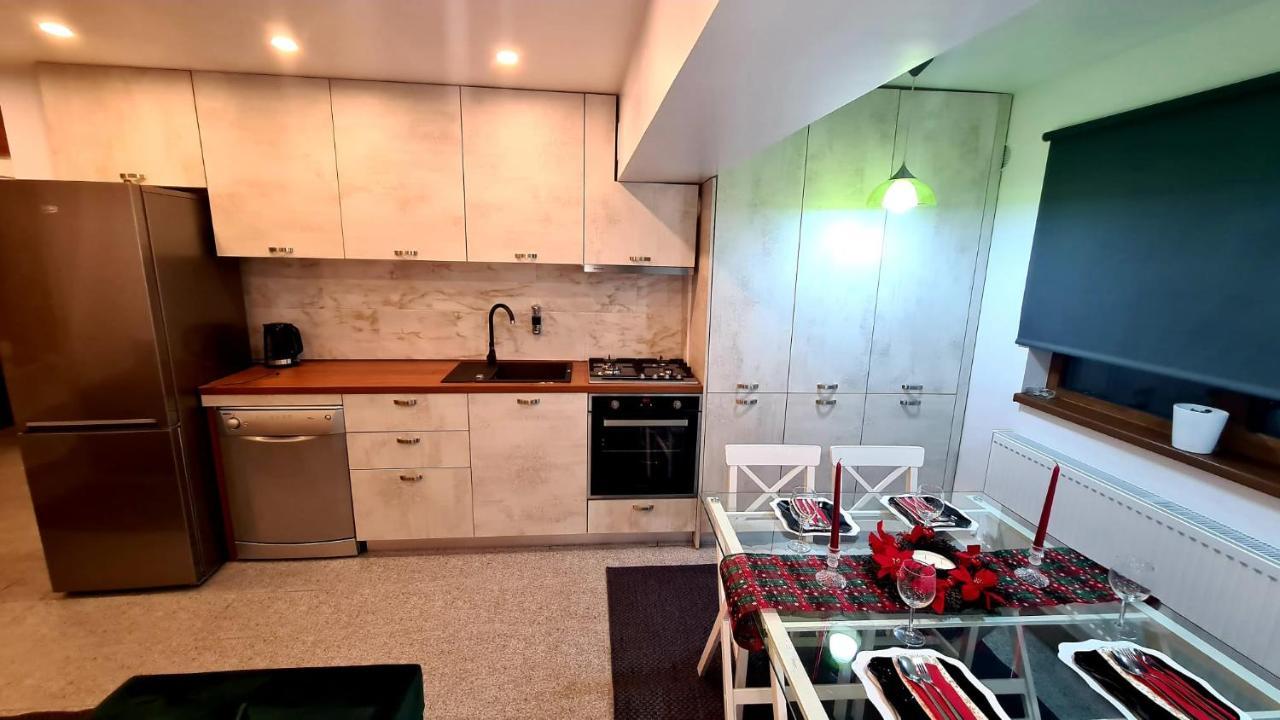 La Fluturi Apartament Apartamento Suceava Exterior foto