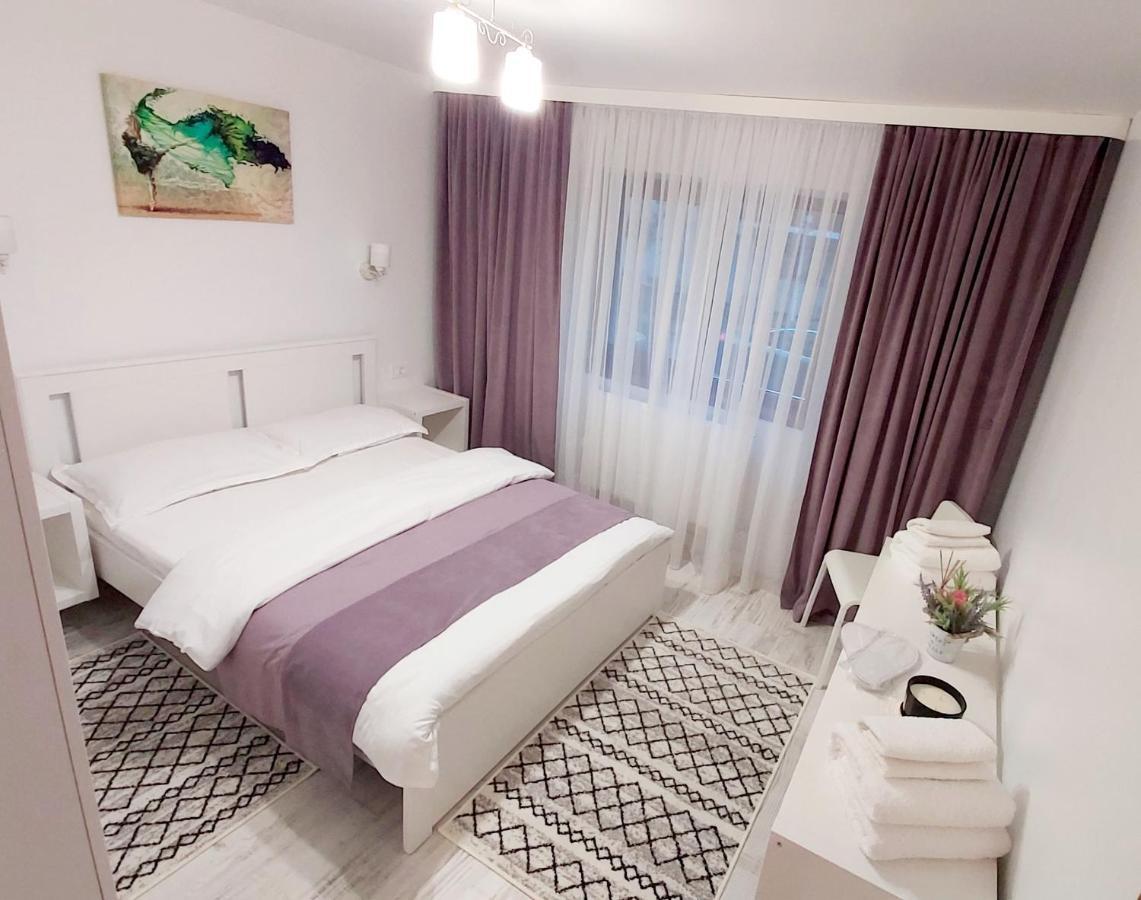 La Fluturi Apartament Apartamento Suceava Exterior foto