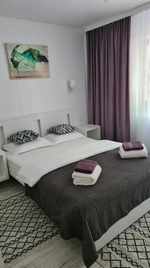 La Fluturi Apartament Apartamento Suceava Exterior foto